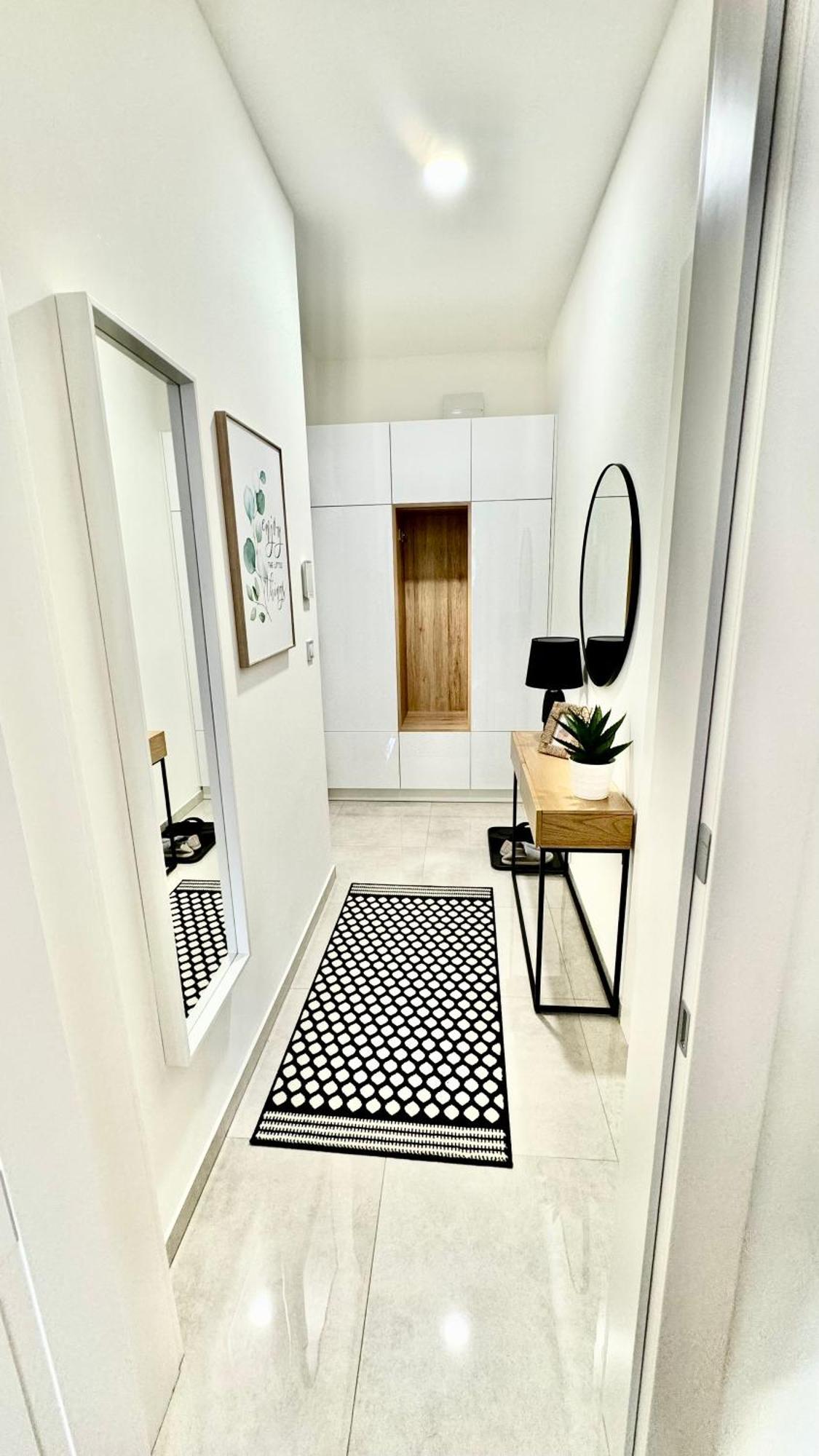 Esmoa - Ovenecka, 7 - Plne Vybaven Apartmán *