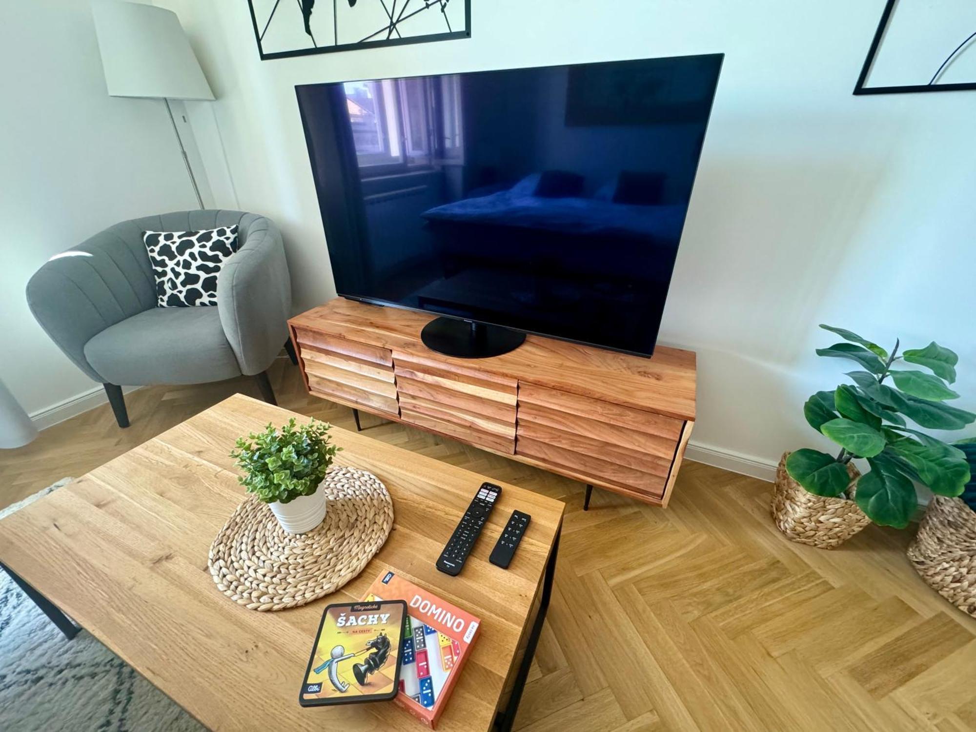 Esmoa - Ovenecka, 7 - Plne Vybaven Apartmán